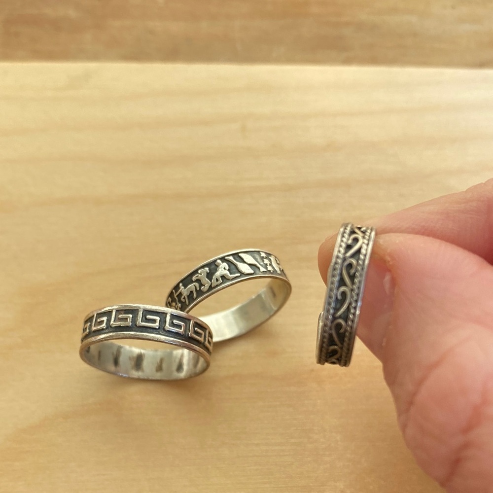 Classic Y2K “Market” Rings + toe ring - Picture 2 of 9